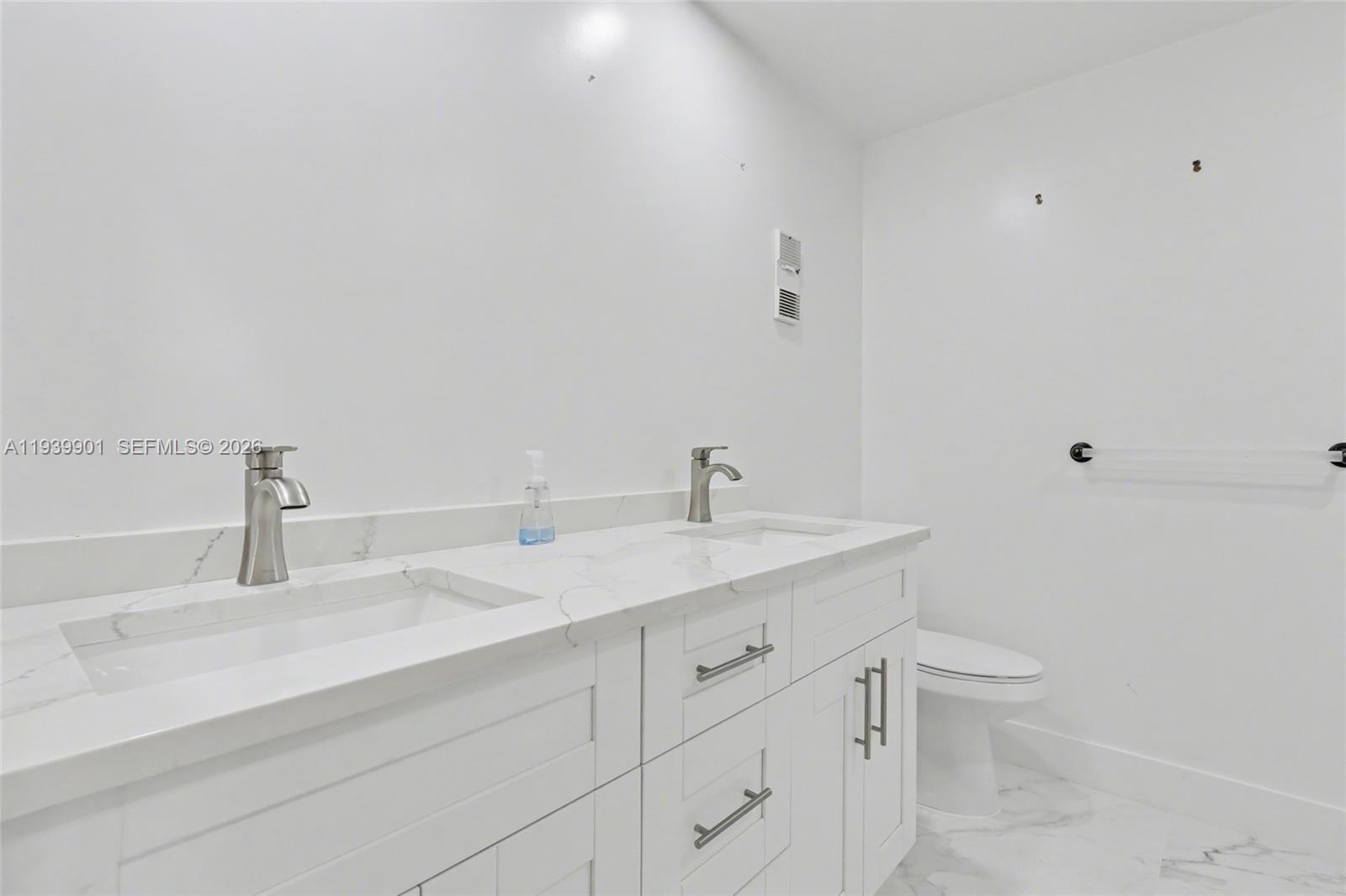 ASHMONT CONDOMINIUM G - Residential