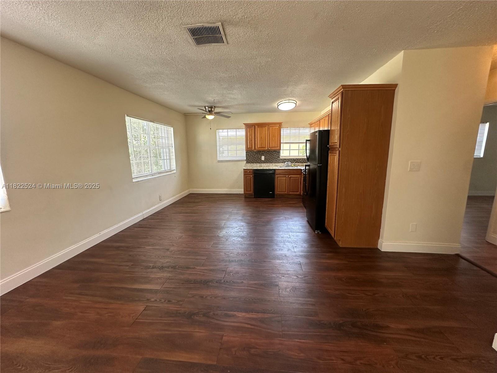 CORAL RIDGE ADD - Residential Lease