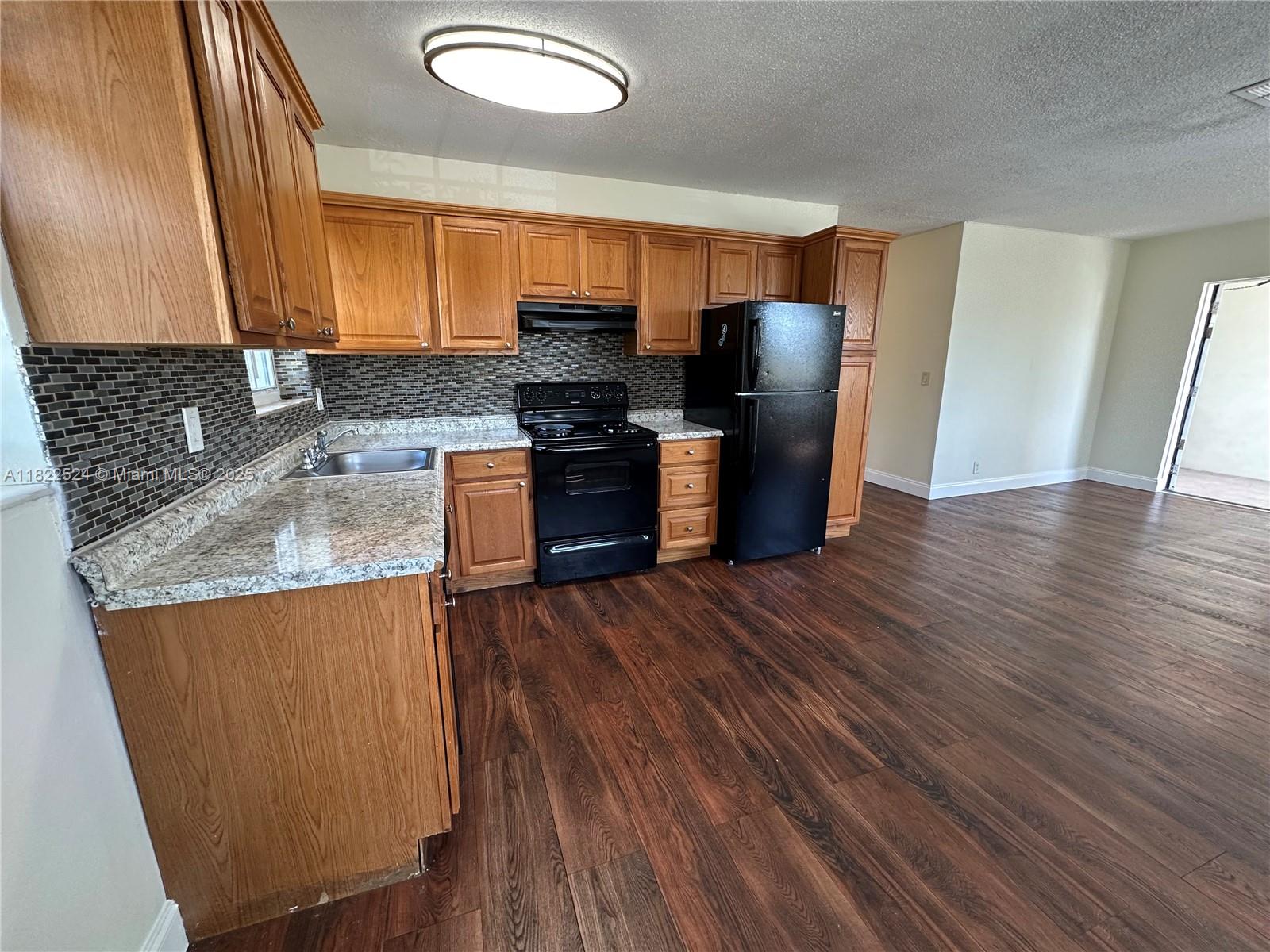 CORAL RIDGE ADD - Residential Lease