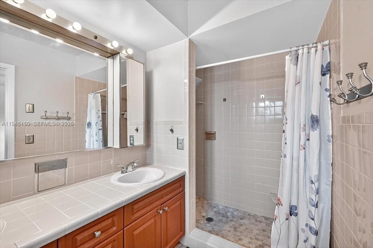 Pembroke Lakes - Residential