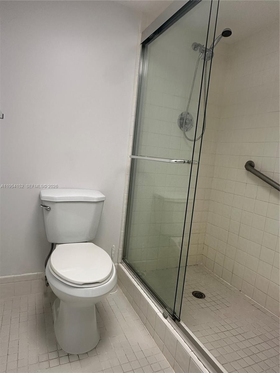 BUCKINGHAM EAST AT CENTUR - Residential Lease