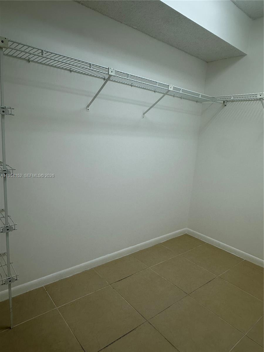 BUCKINGHAM EAST AT CENTUR - Residential Lease