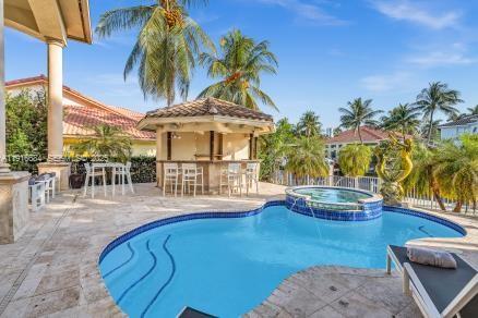 HOLLYWOOD GOLF ESTATES SE - Residential