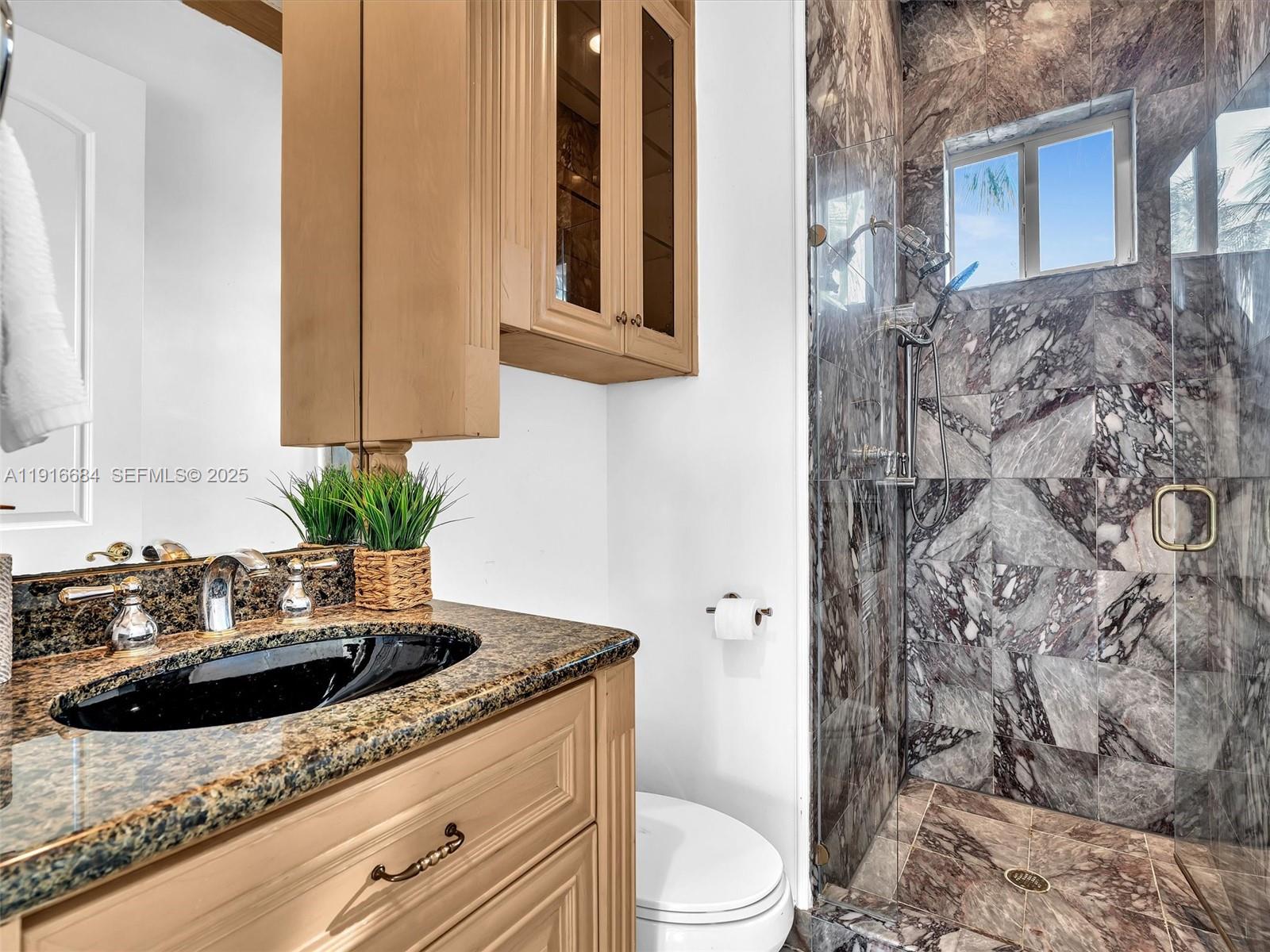 HOLLYWOOD GOLF ESTATES SE - Residential