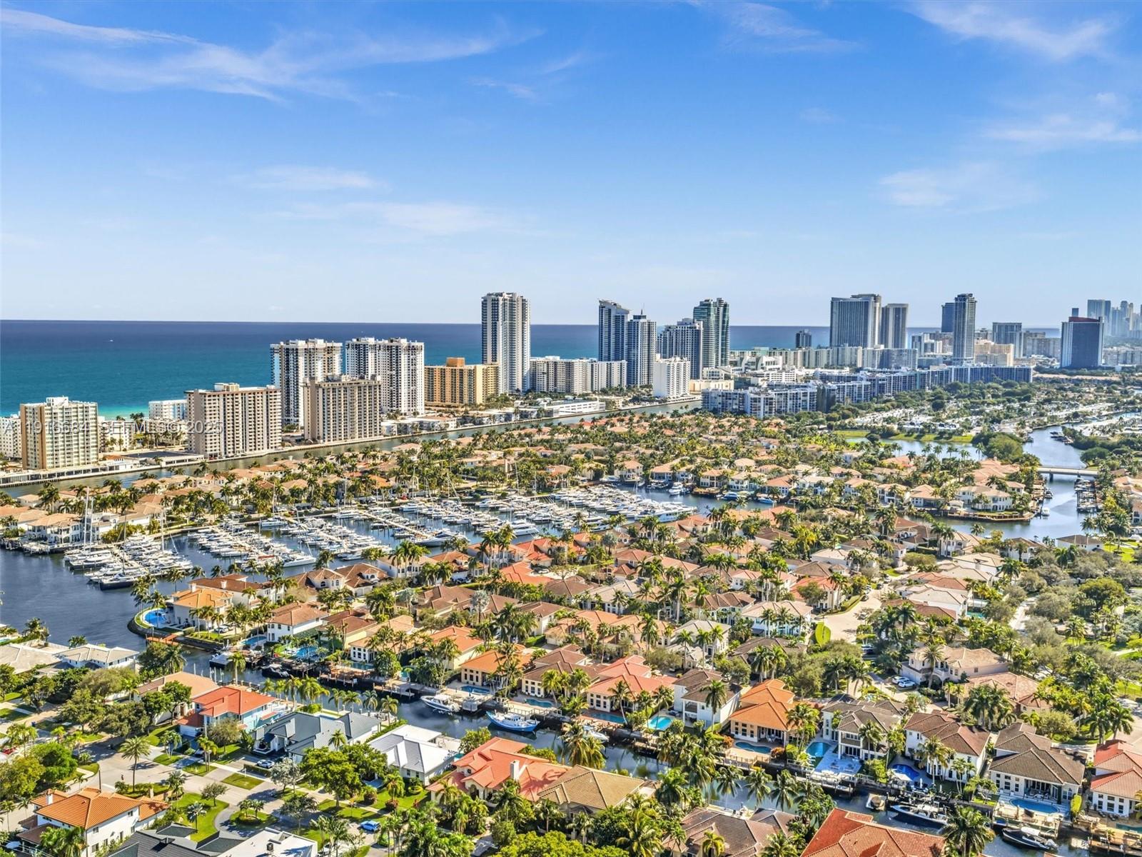 HOLLYWOOD GOLF ESTATES SE - Residential