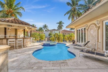 HOLLYWOOD GOLF ESTATES SE - Residential