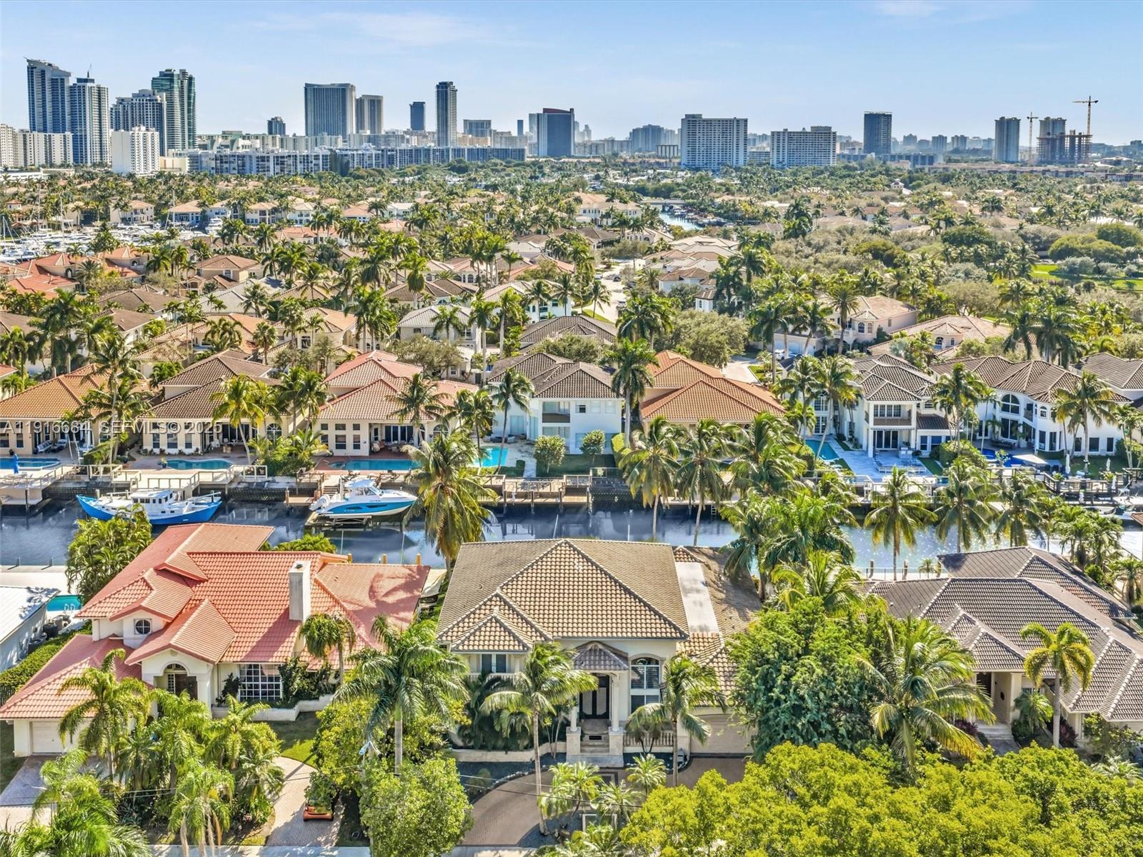 HOLLYWOOD GOLF ESTATES SE - Residential