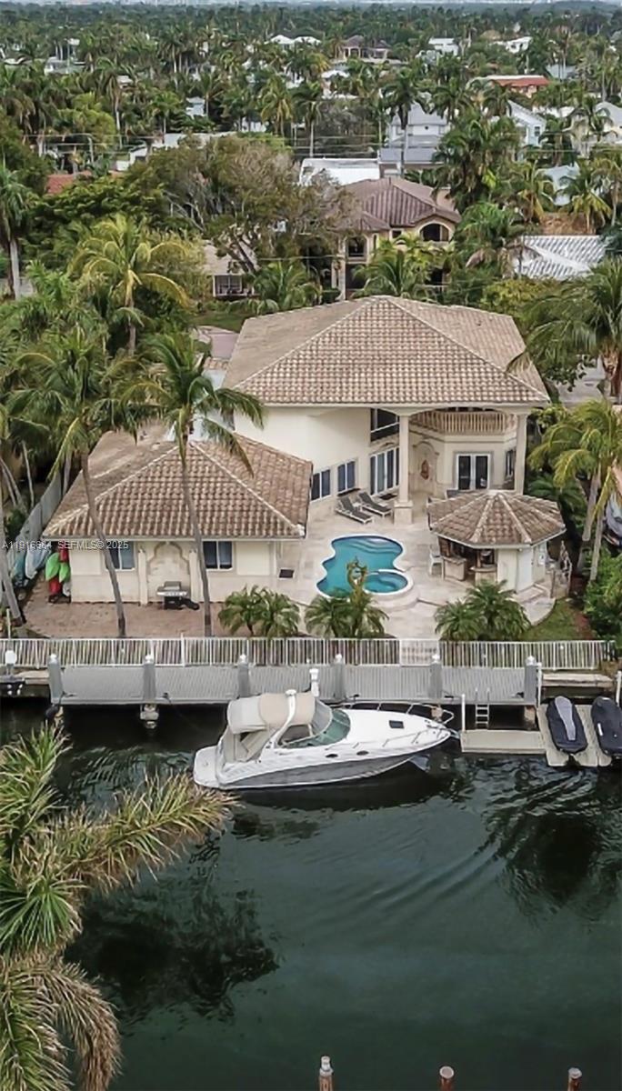 HOLLYWOOD GOLF ESTATES SE - Residential