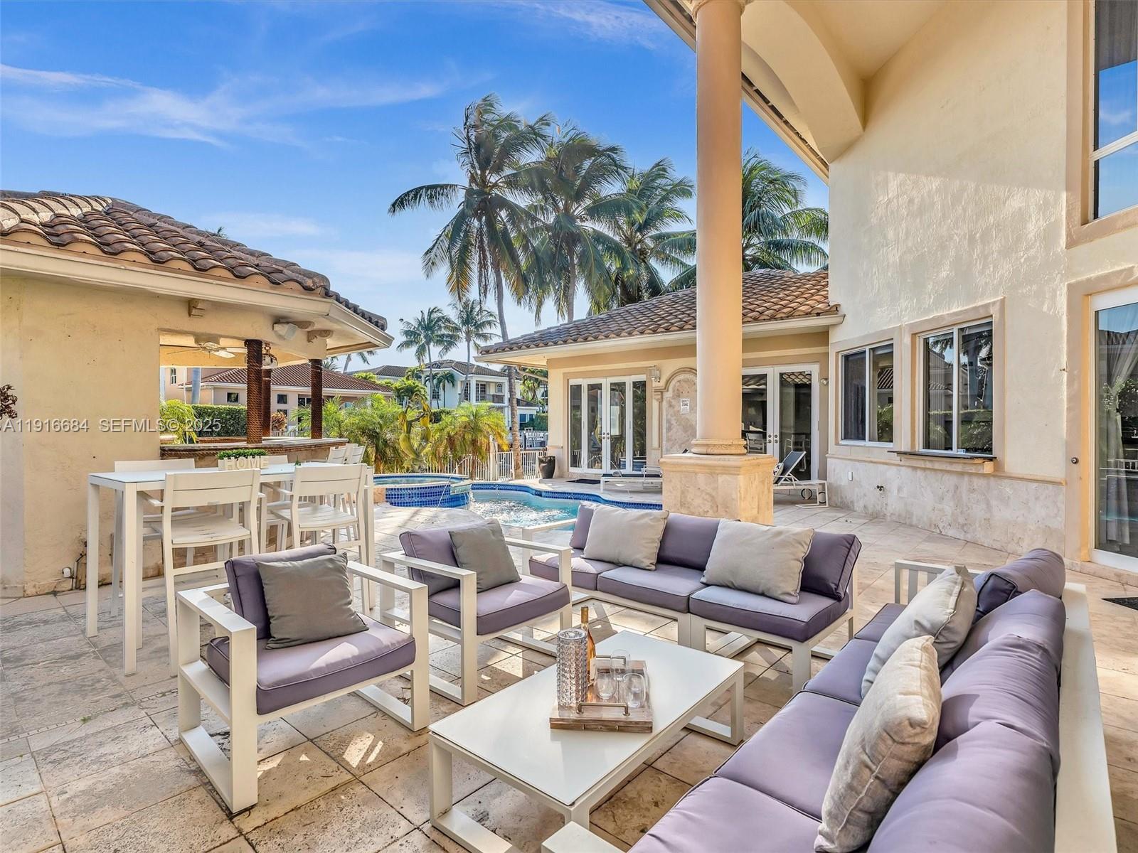 HOLLYWOOD GOLF ESTATES SE - Residential