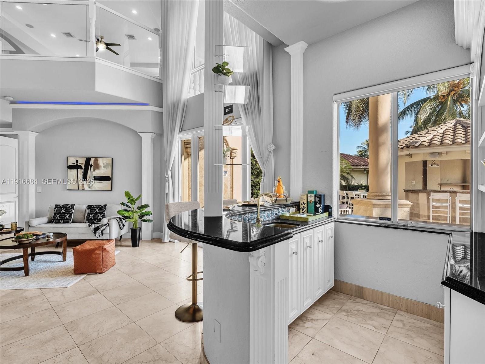 HOLLYWOOD GOLF ESTATES SE - Residential