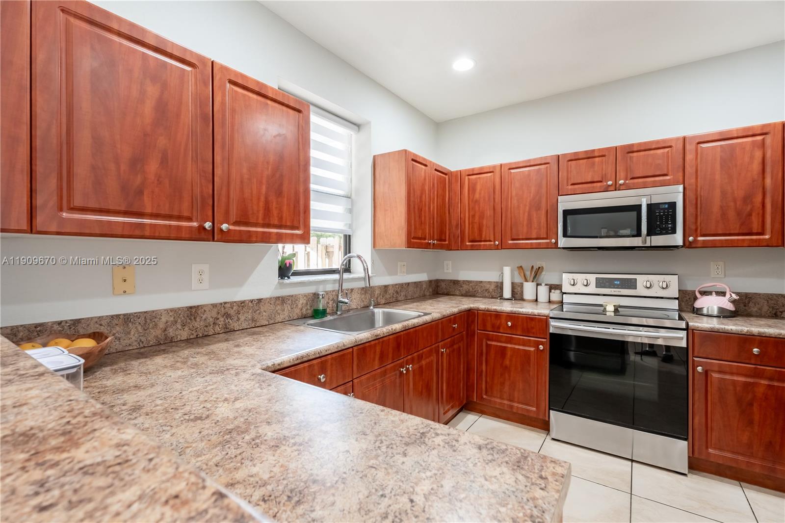 SILVER PALM EAST SEC TWO - Residential