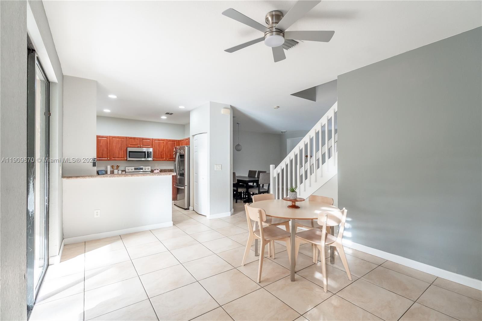 SILVER PALM EAST SEC TWO - Residential