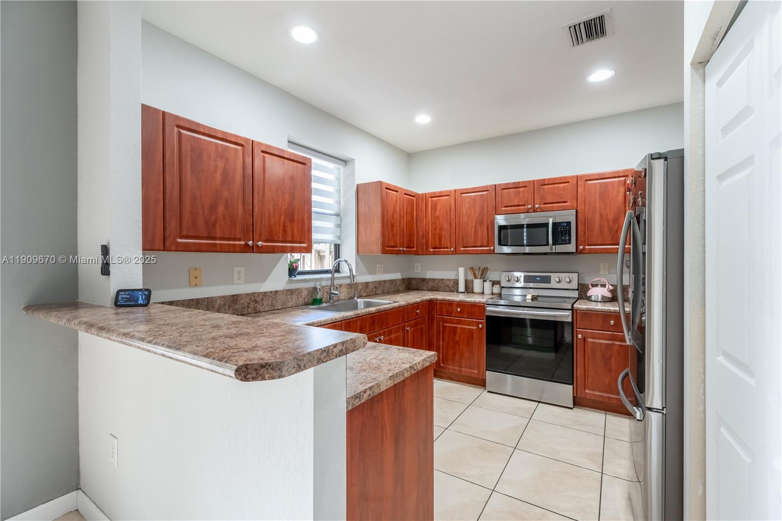 SILVER PALM EAST SEC TWO - Residential