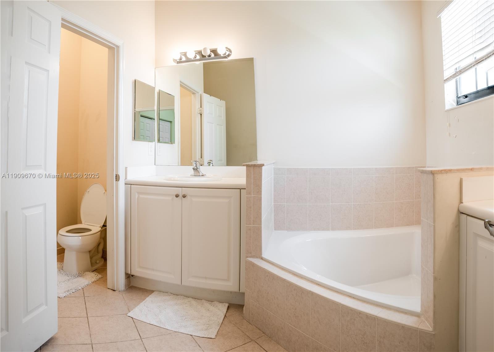 SILVER PALM EAST SEC TWO - Residential