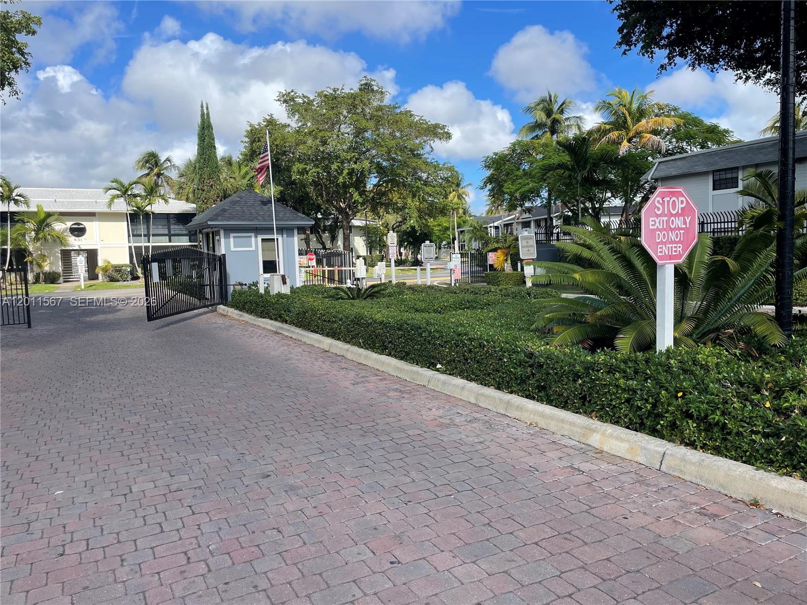 CARMEL AT CALIFORNIA CL C - Residential