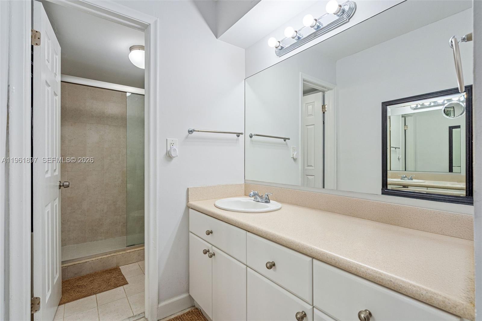 VILLA BAY VISTA CONDO - Residential