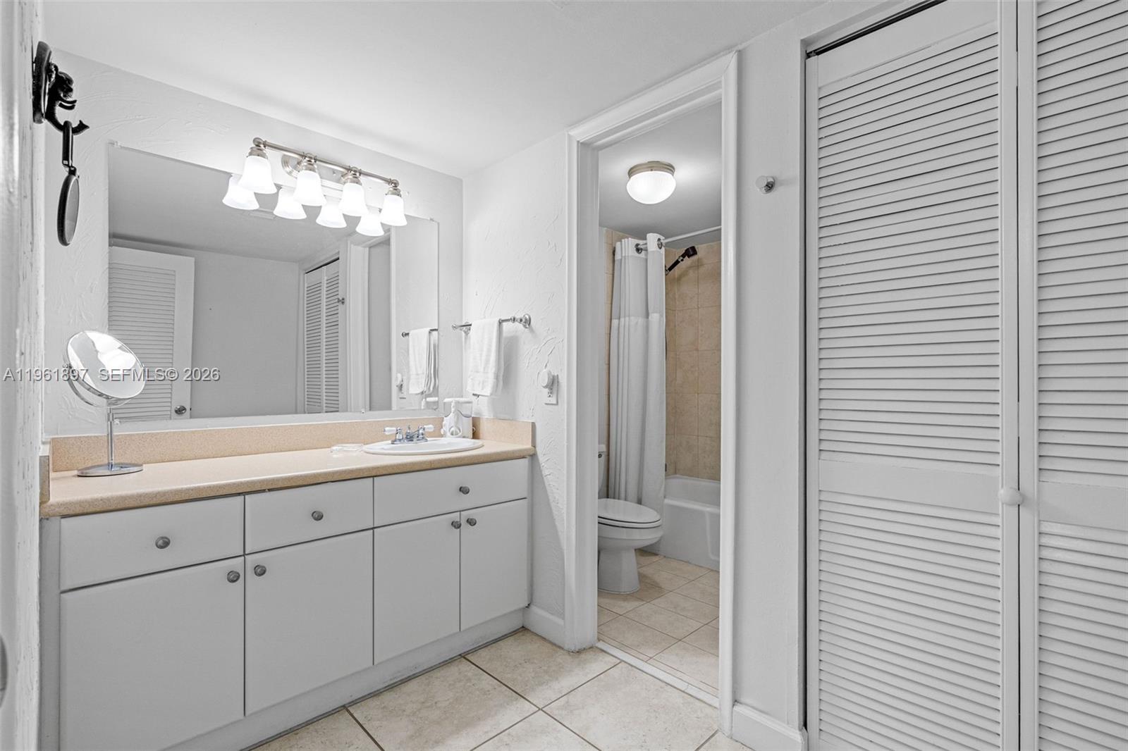 VILLA BAY VISTA CONDO - Residential