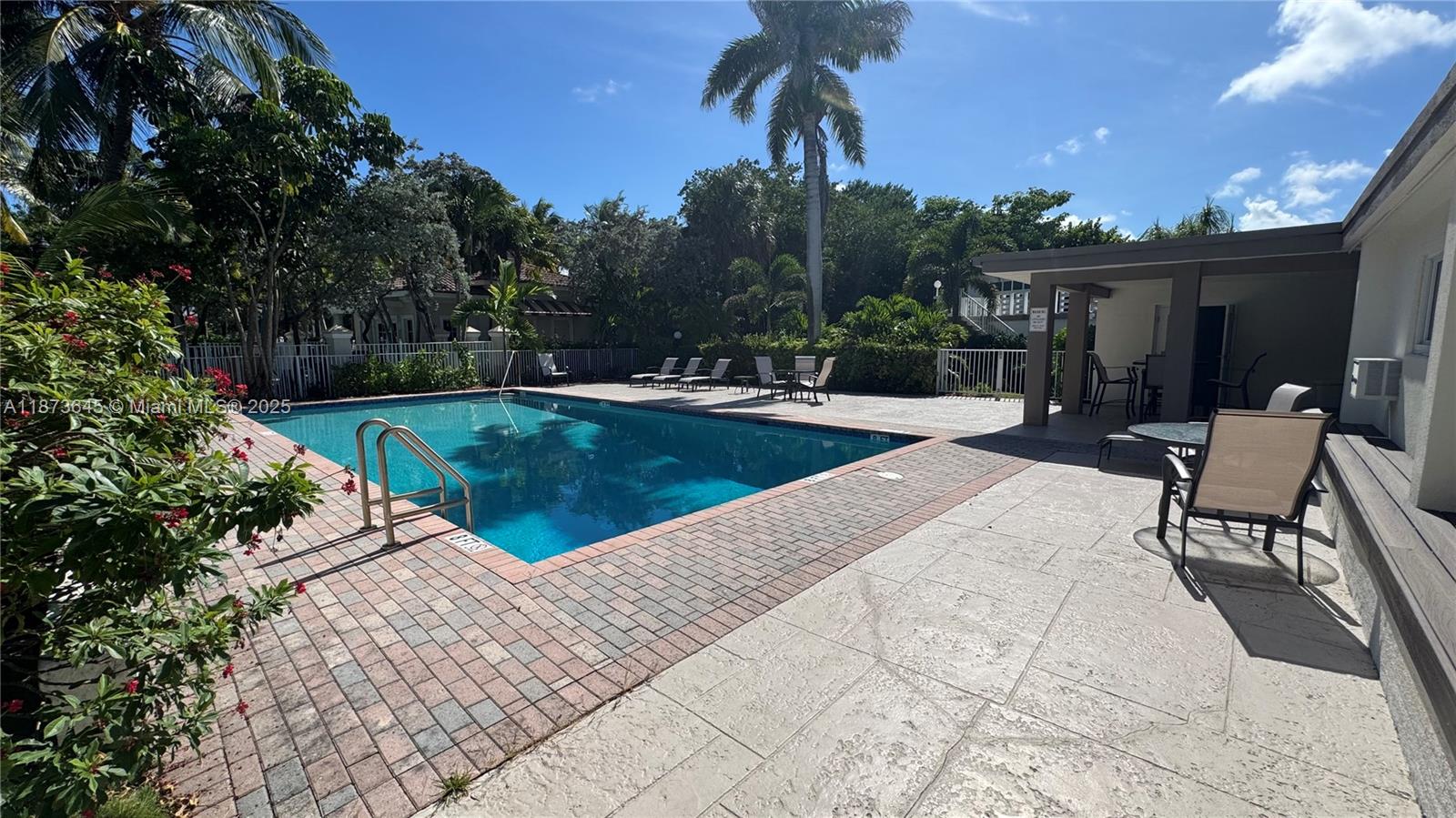 SHORELAND CO-OP - Residential