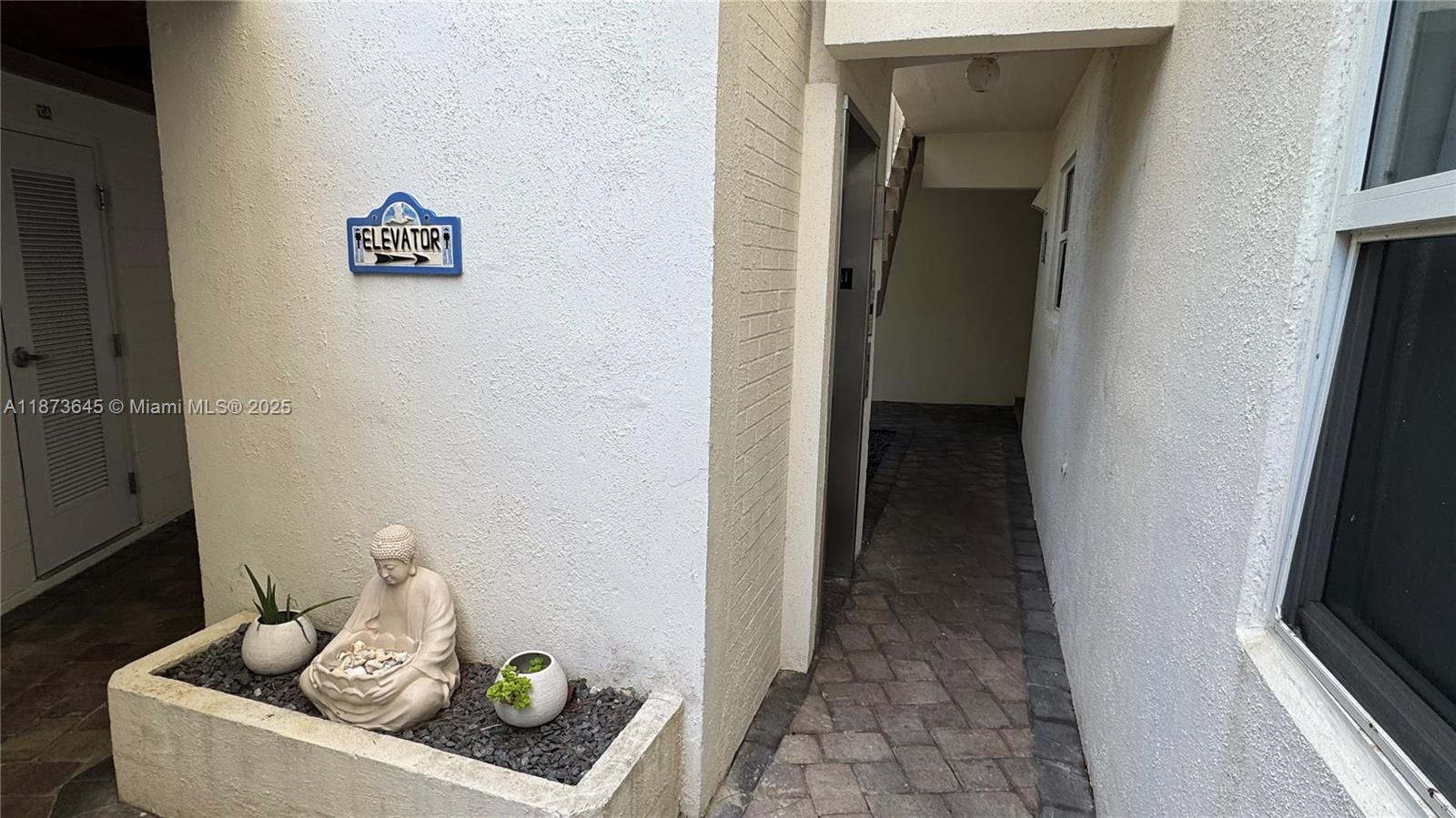 SHORELAND CO-OP - Residential