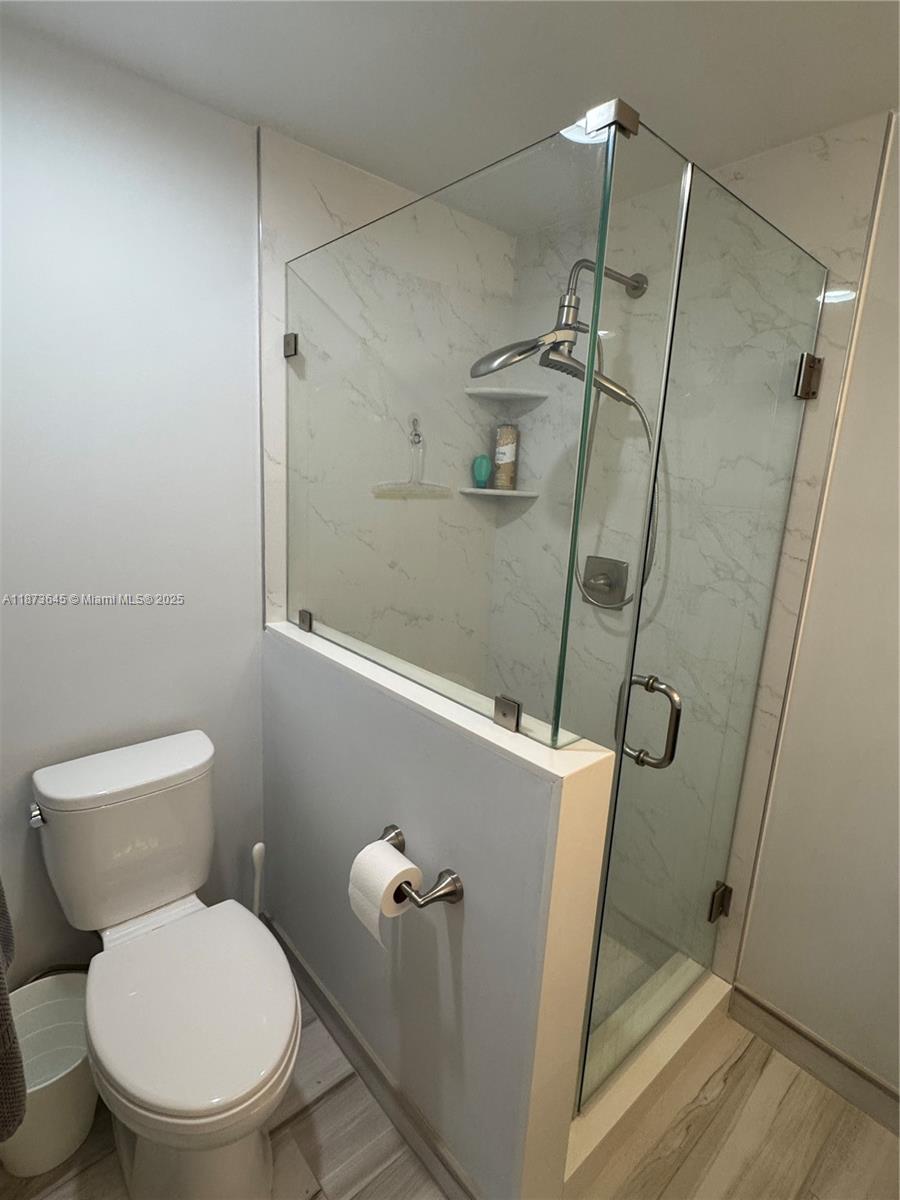 SHORELAND CO-OP - Residential