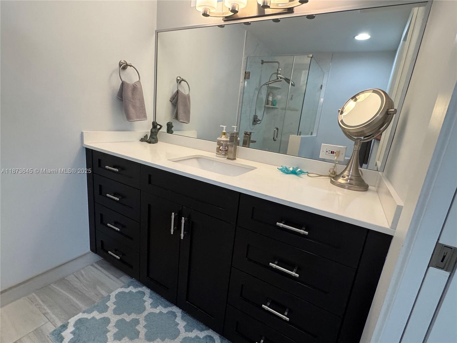 SHORELAND CO-OP - Residential