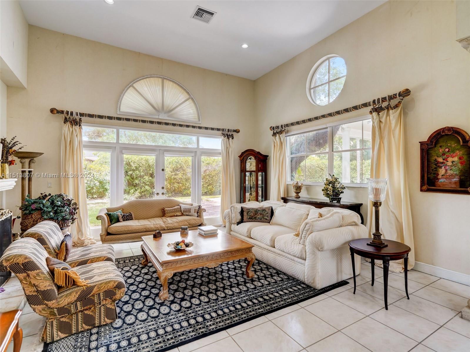 YORK HAUS ESTATES - Residential