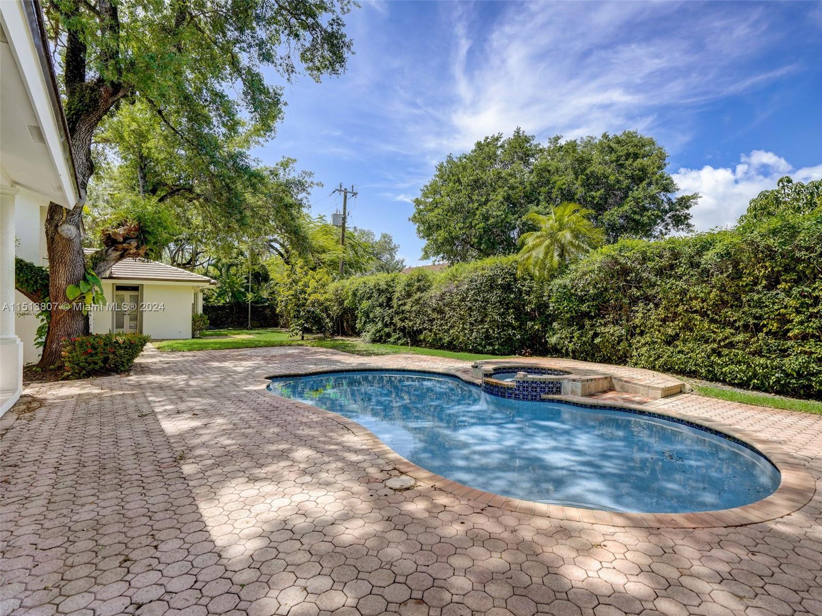 YORK HAUS ESTATES - Residential