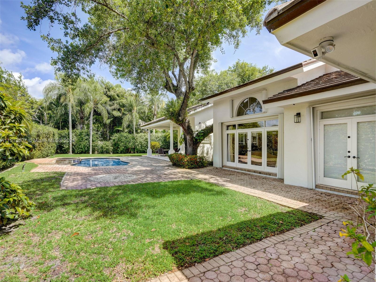 YORK HAUS ESTATES - Residential