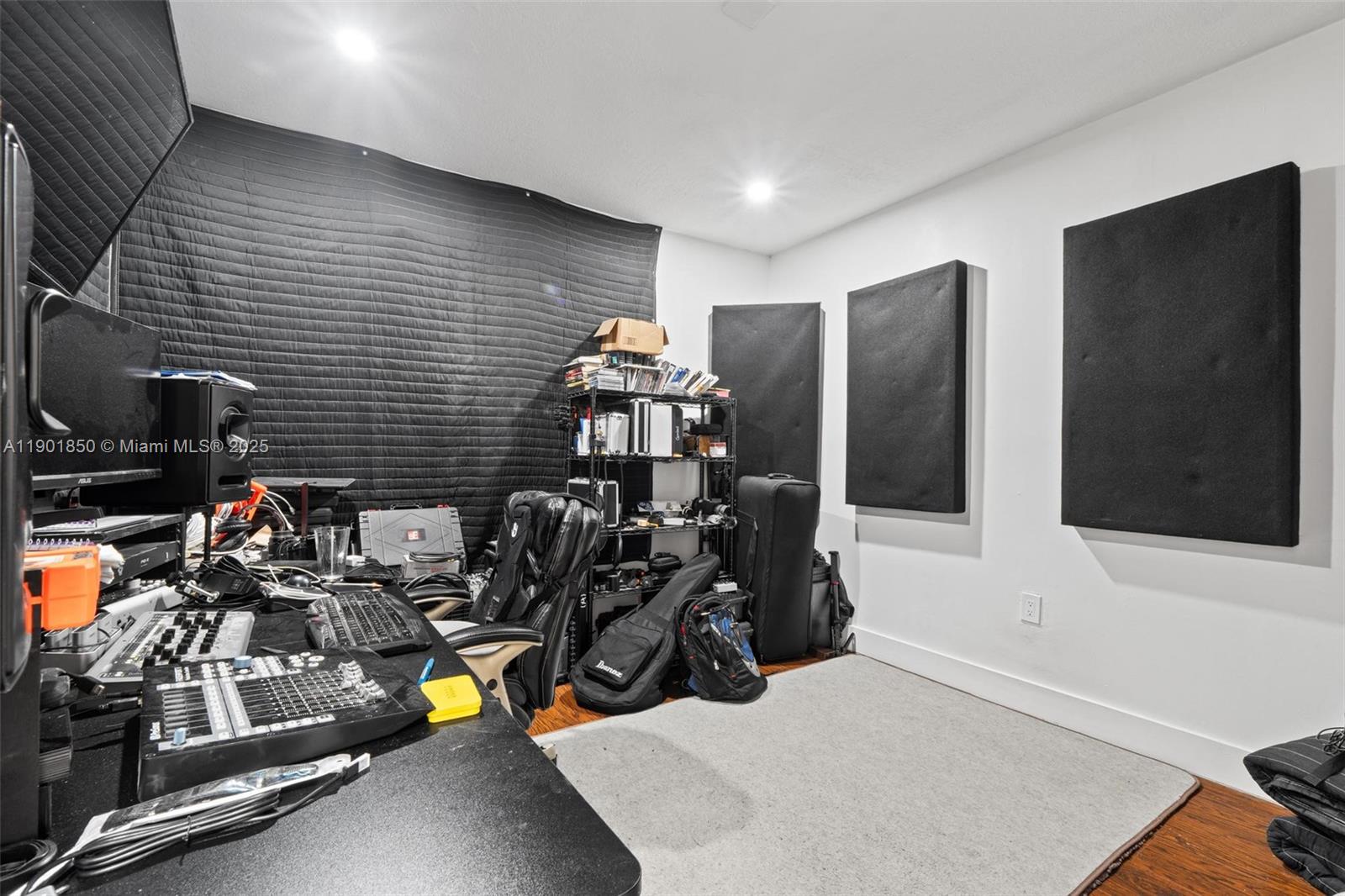 PINE ISLAND LAKE SUB - Residential