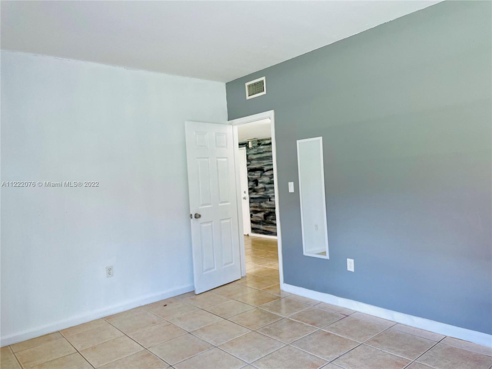 VILLAS SAN MIGUEL CONDO - Residential