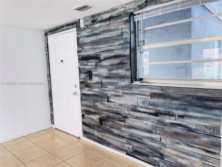 Enjoy this nicely renovated 1 bedroom home with a rare two parking spots with one of them being covered! Enjoy this first floor unit with a big balcony in secure and centrally located community.