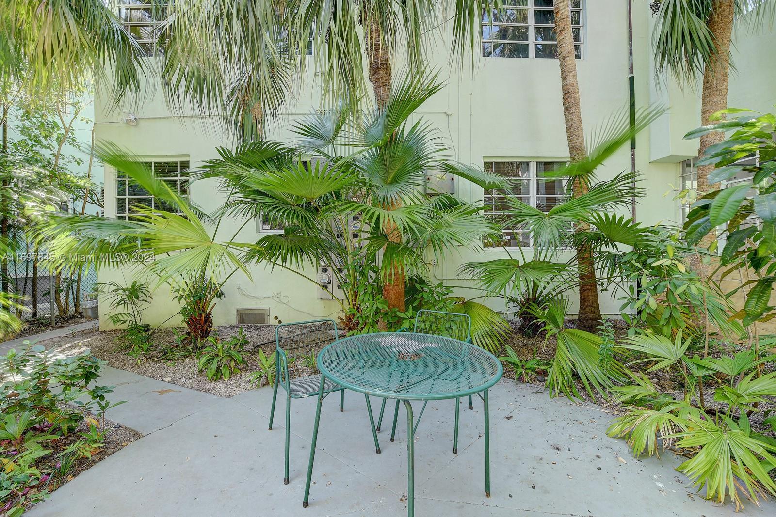 1571 Pennsylvania Ave 4S