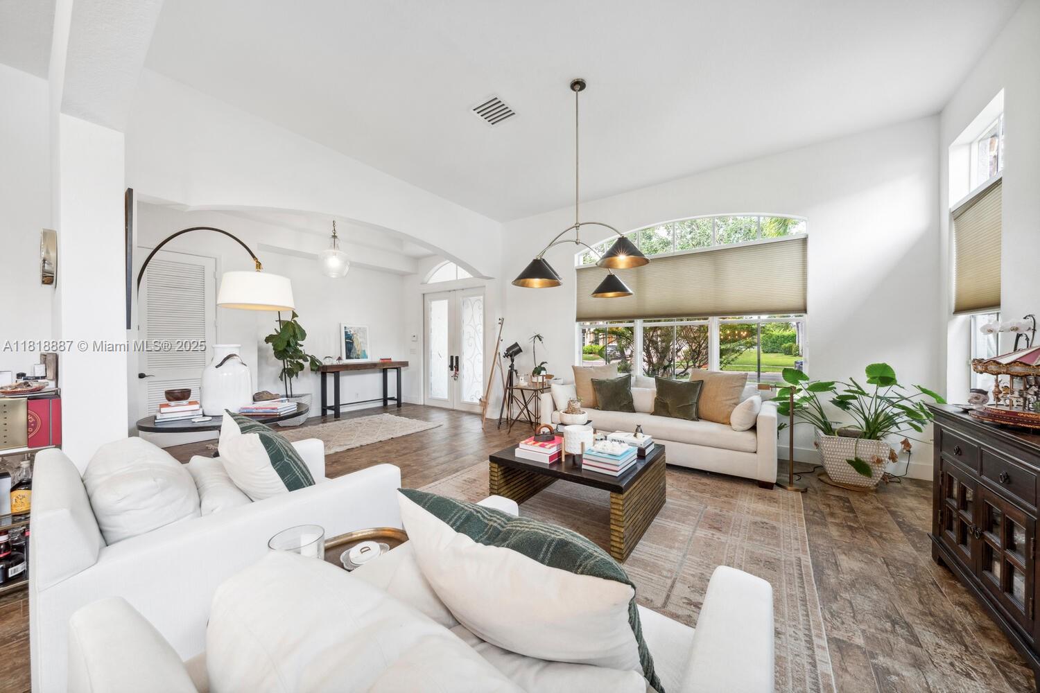 HIBBS GROVE PLANTATION - Residential