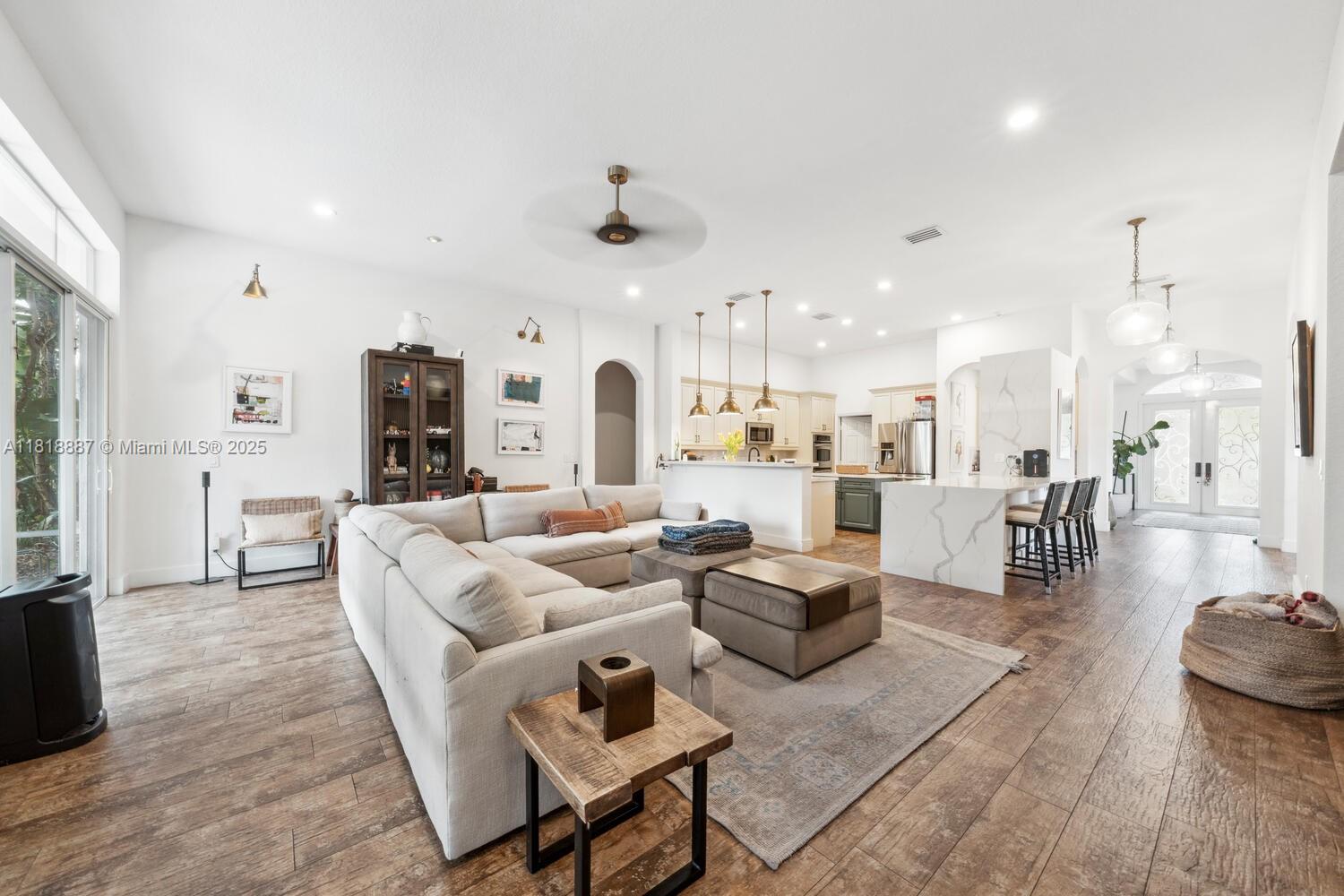 HIBBS GROVE PLANTATION - Residential