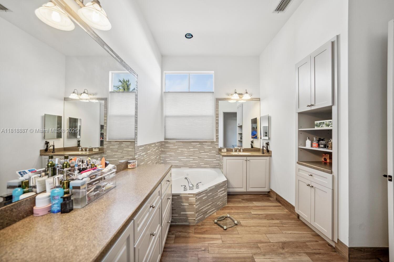 HIBBS GROVE PLANTATION - Residential