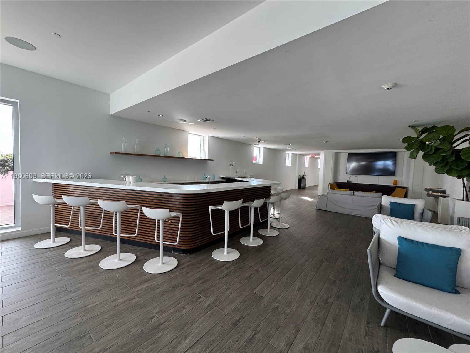 BEACHWALK CONDOMINIUM - Residential