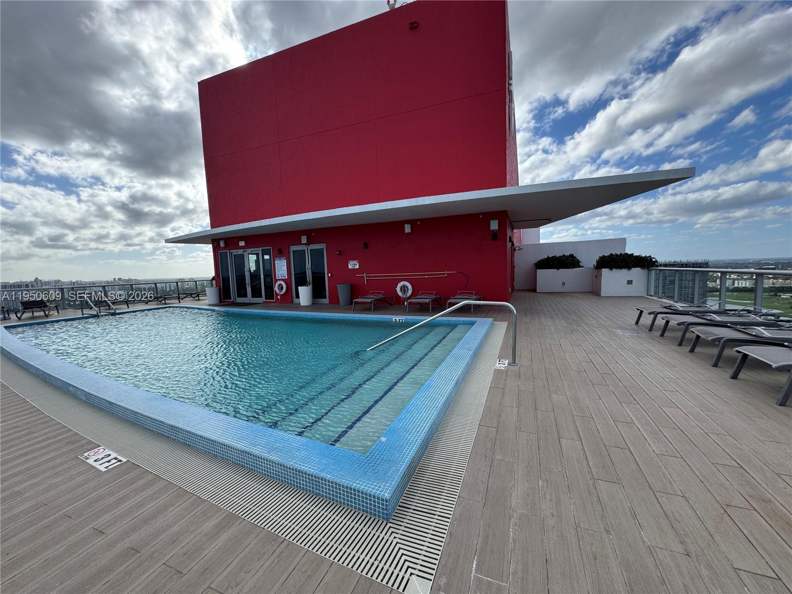 BEACHWALK CONDOMINIUM - Residential