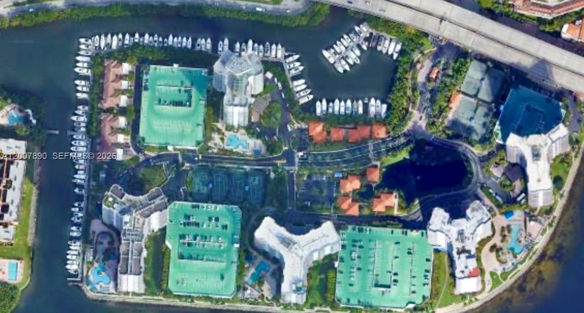 MYSTIC POINTE CONDO NO TW - Residential