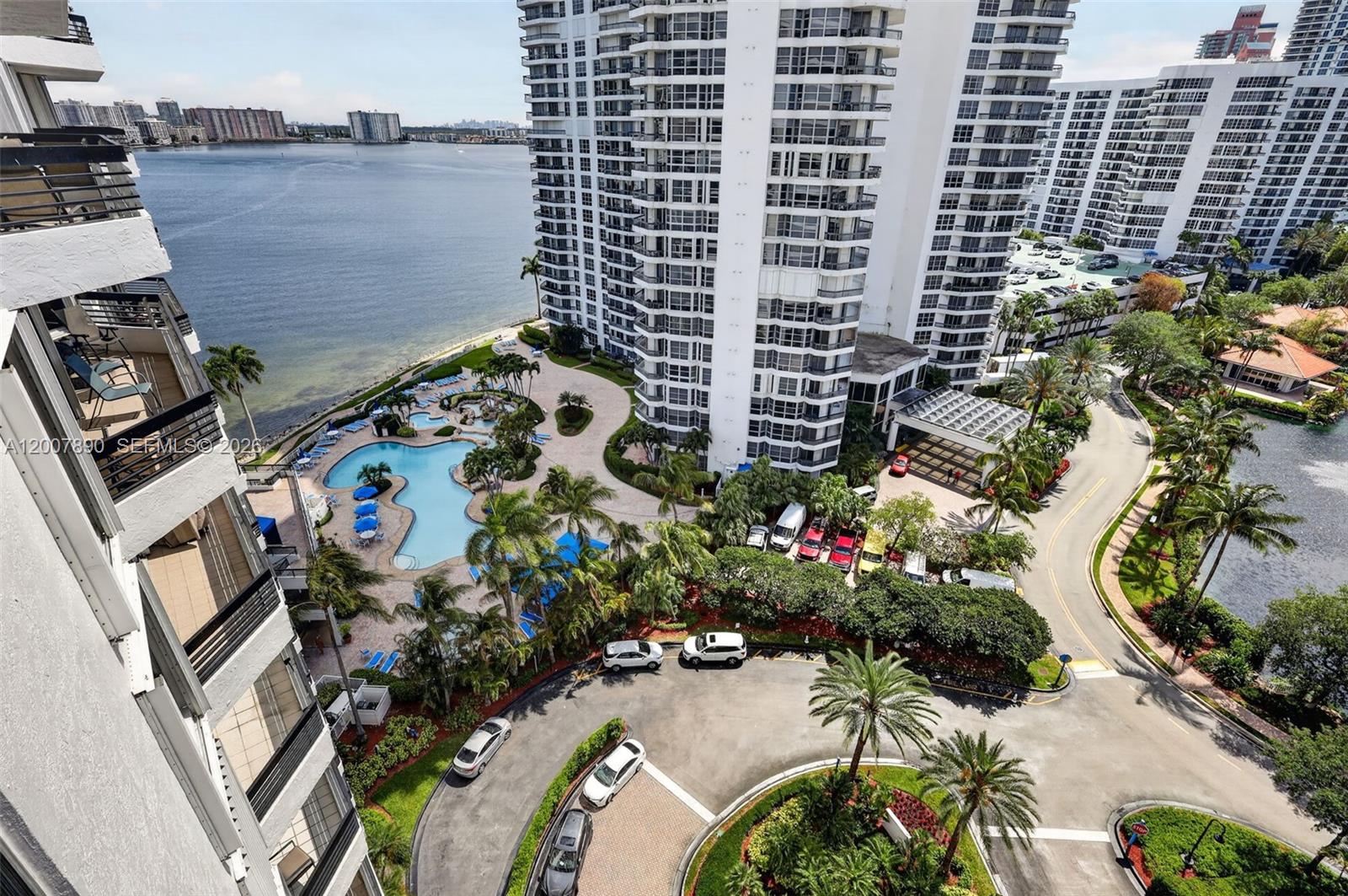 MYSTIC POINTE CONDO NO TW - Residential