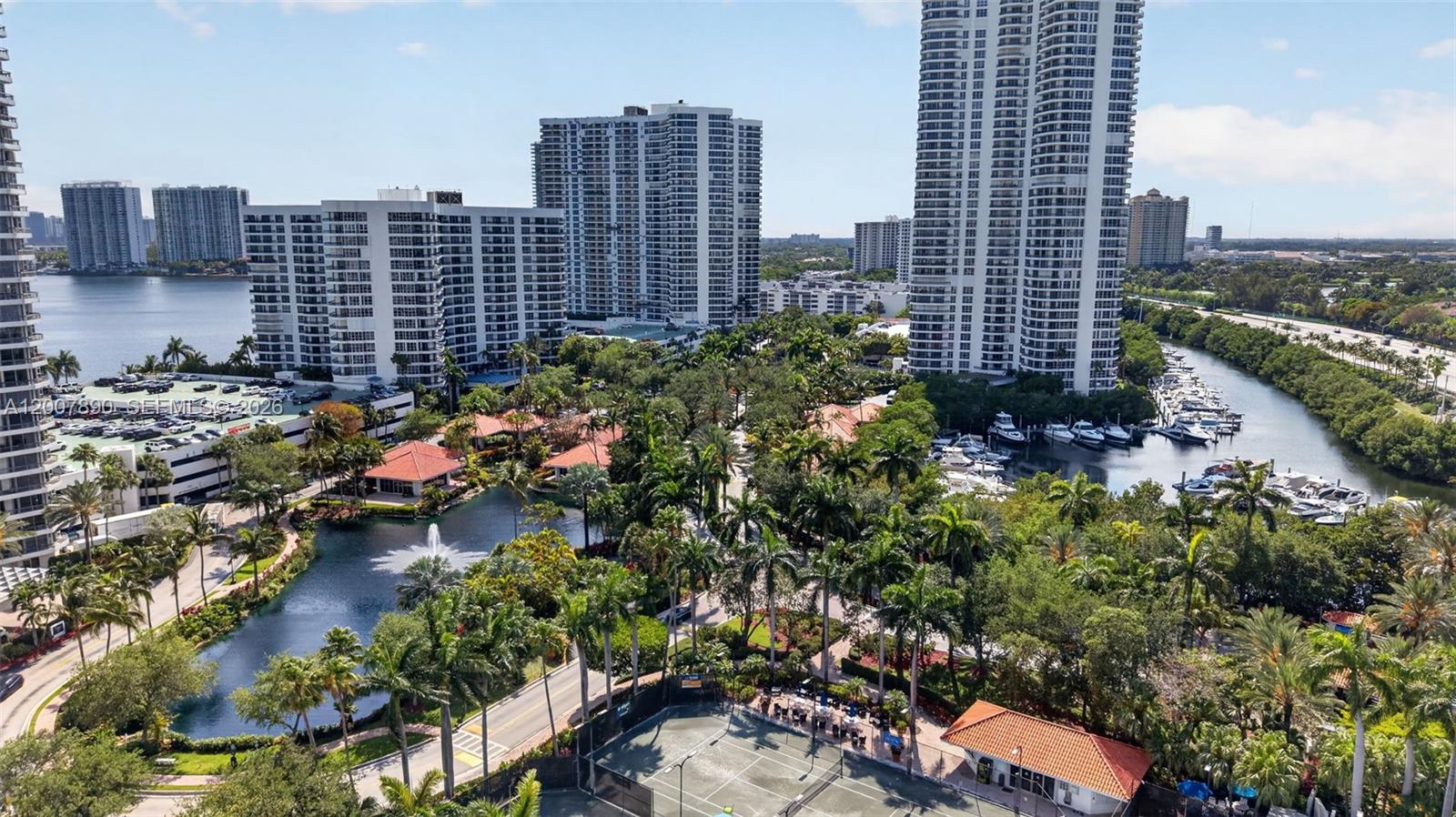 MYSTIC POINTE CONDO NO TW - Residential