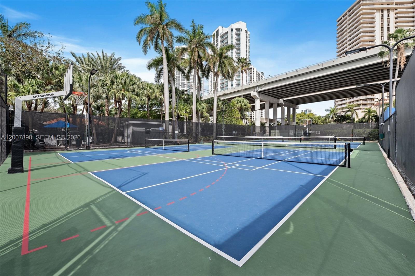 MYSTIC POINTE CONDO NO TW - Residential