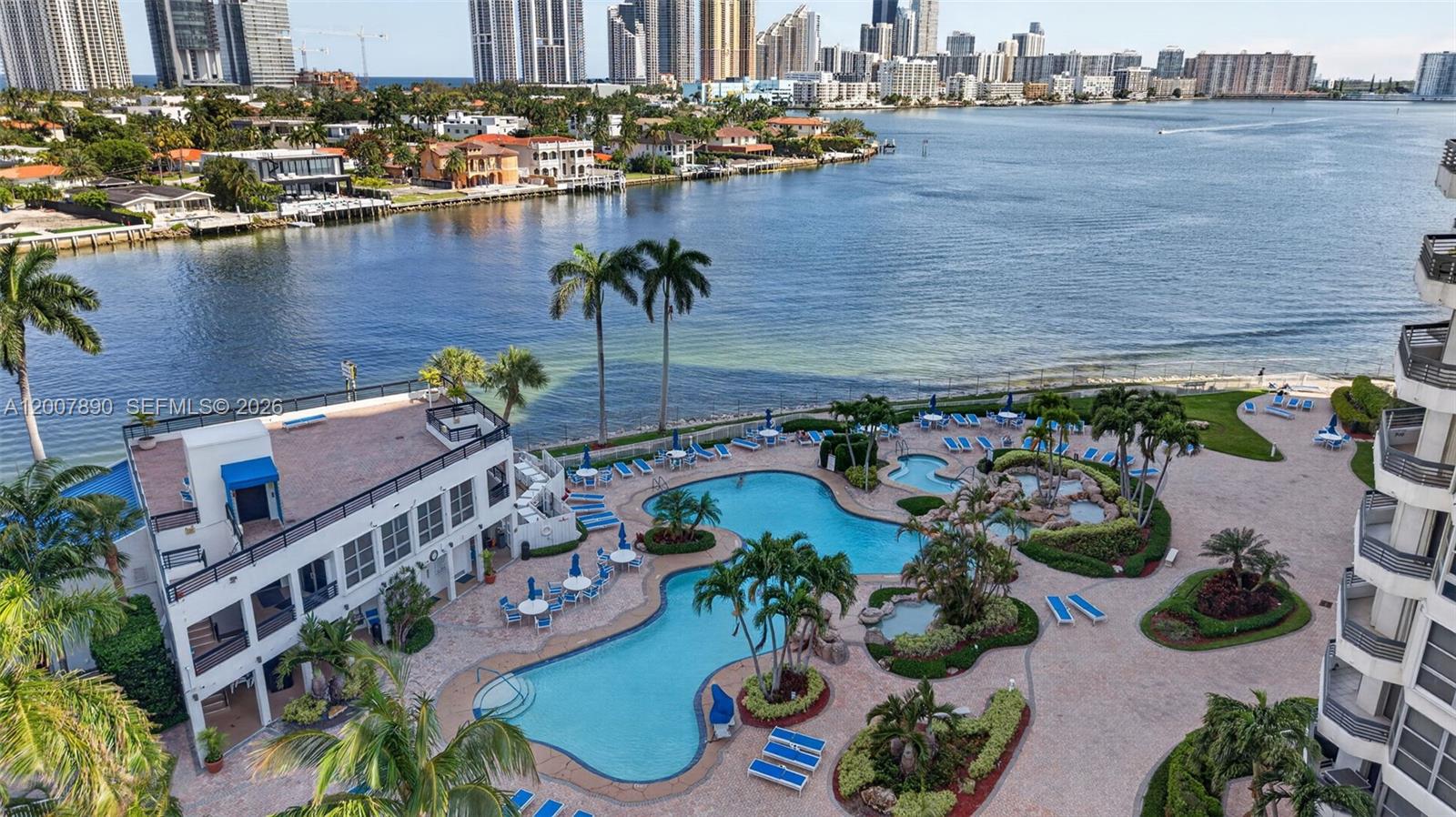 MYSTIC POINTE CONDO NO TW - Residential