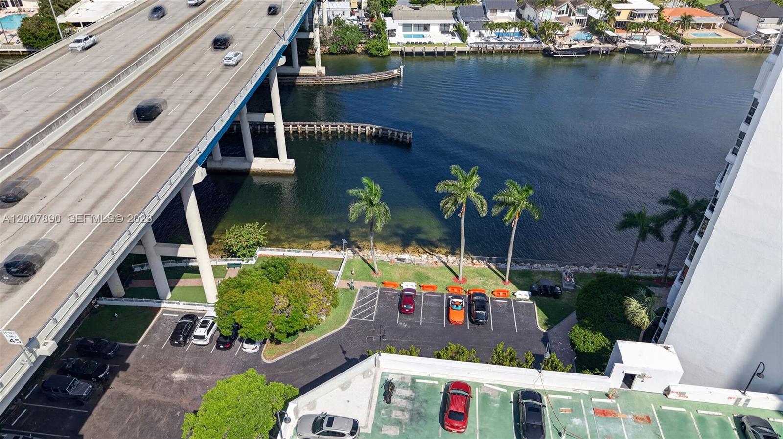MYSTIC POINTE CONDO NO TW - Residential