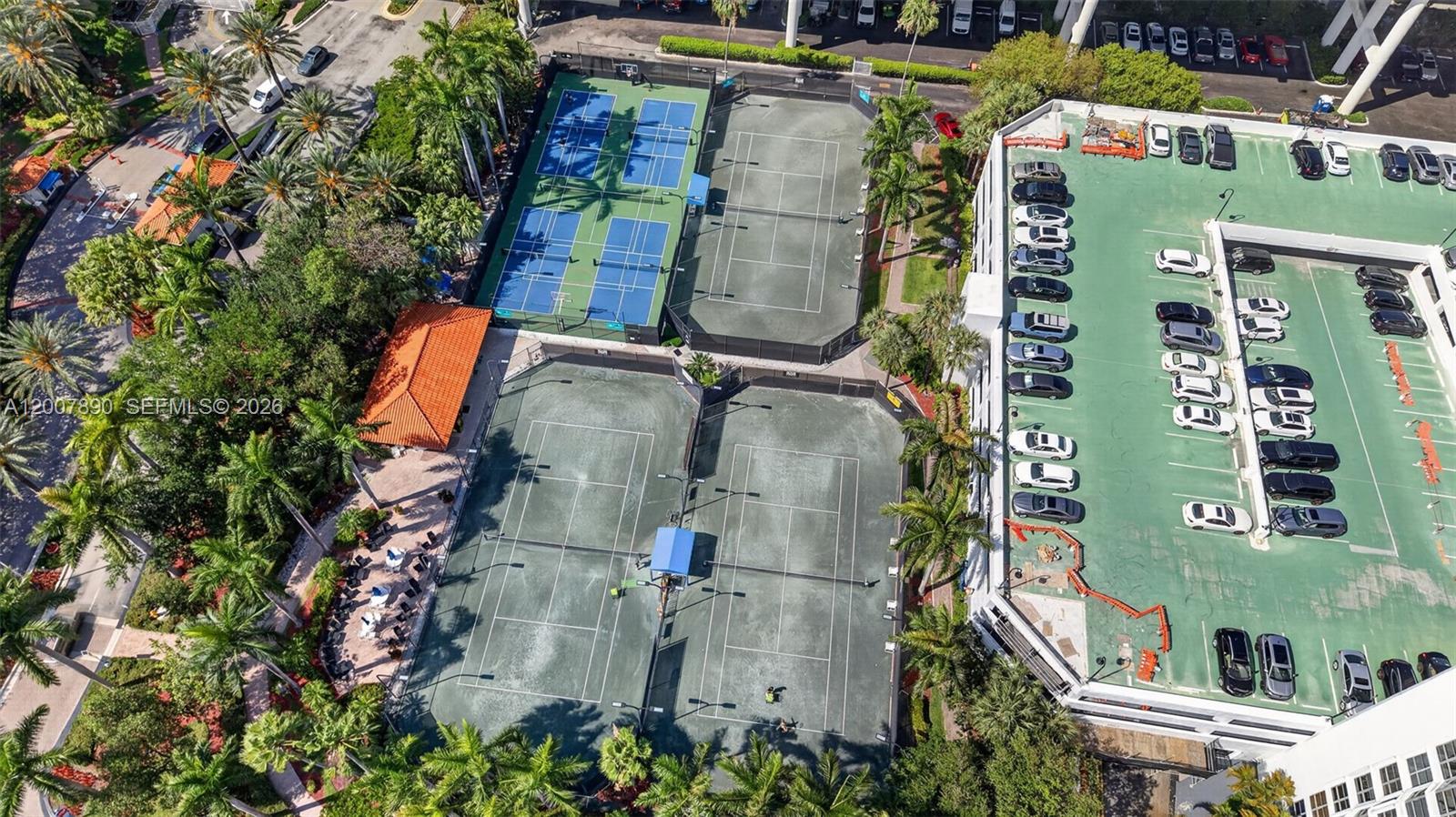 MYSTIC POINTE CONDO NO TW - Residential
