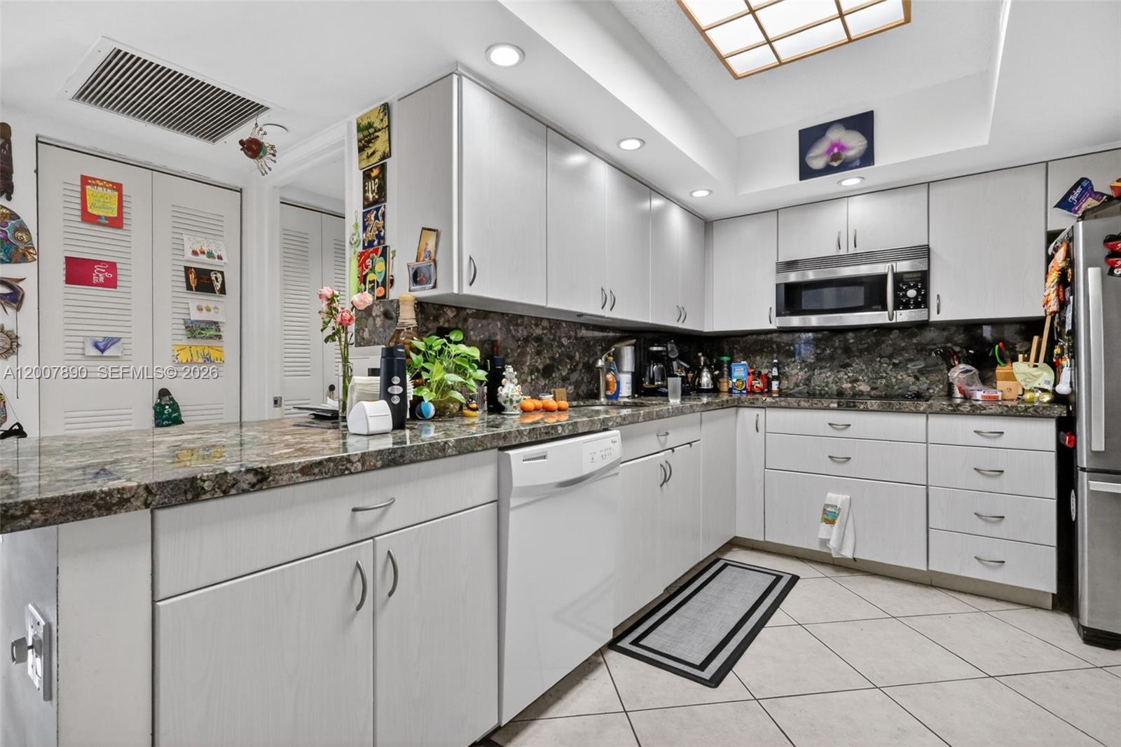 MYSTIC POINTE CONDO NO TW - Residential