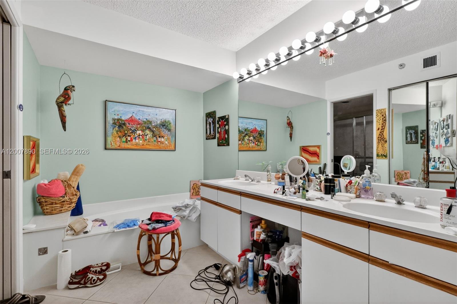 MYSTIC POINTE CONDO NO TW - Residential