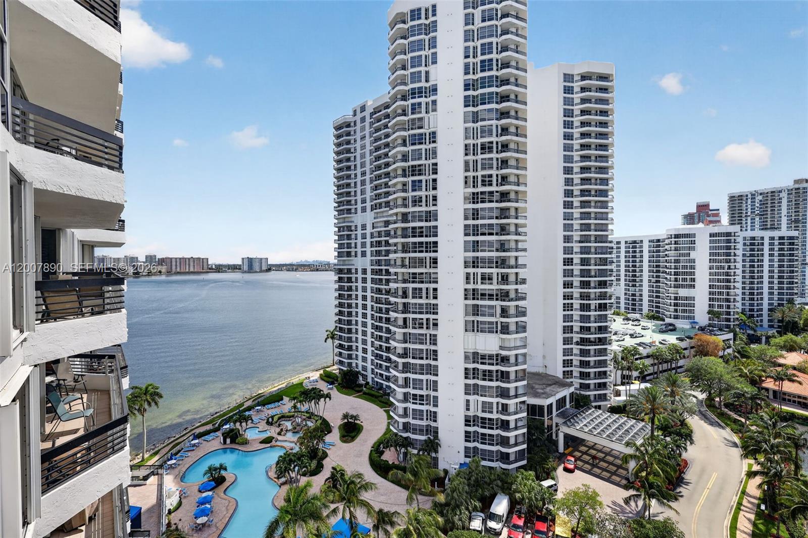 MYSTIC POINTE CONDO NO TW - Residential