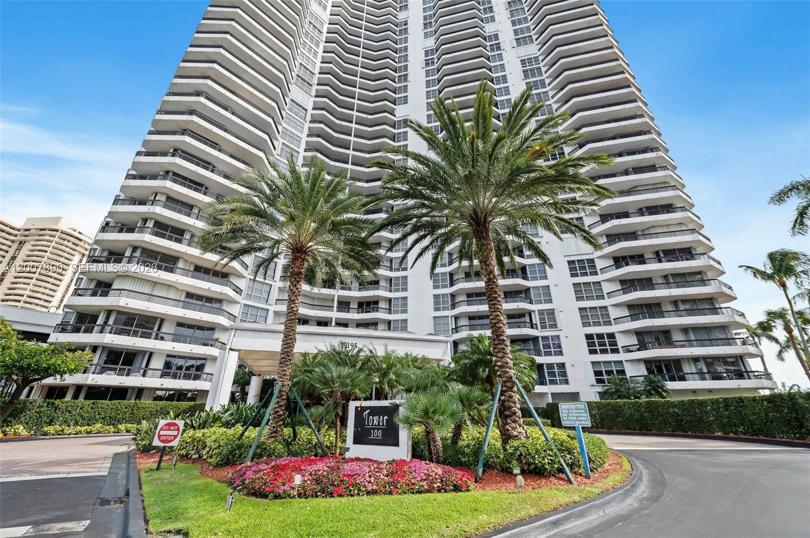 MYSTIC POINTE CONDO NO TW - Residential