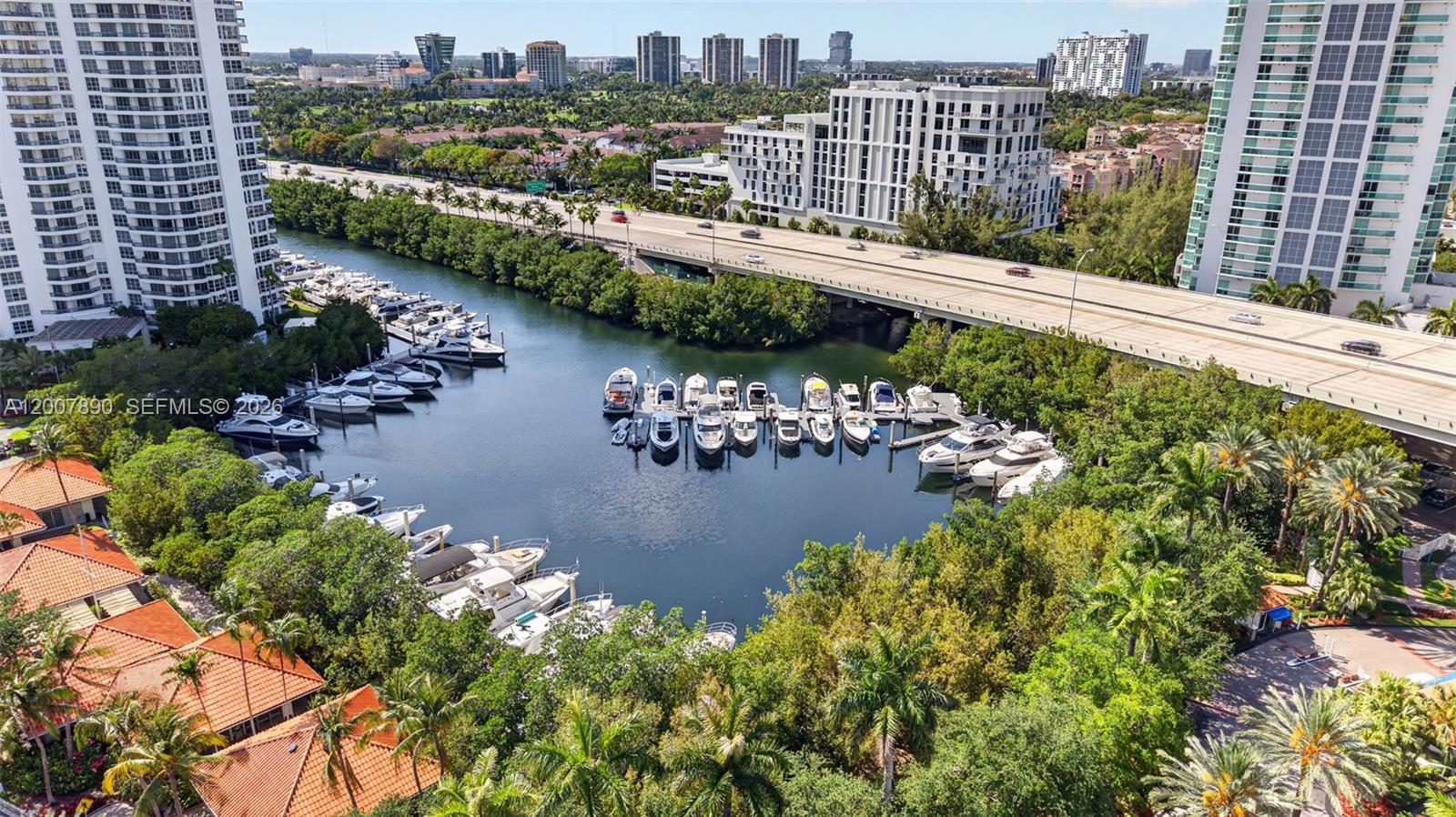 MYSTIC POINTE CONDO NO TW - Residential