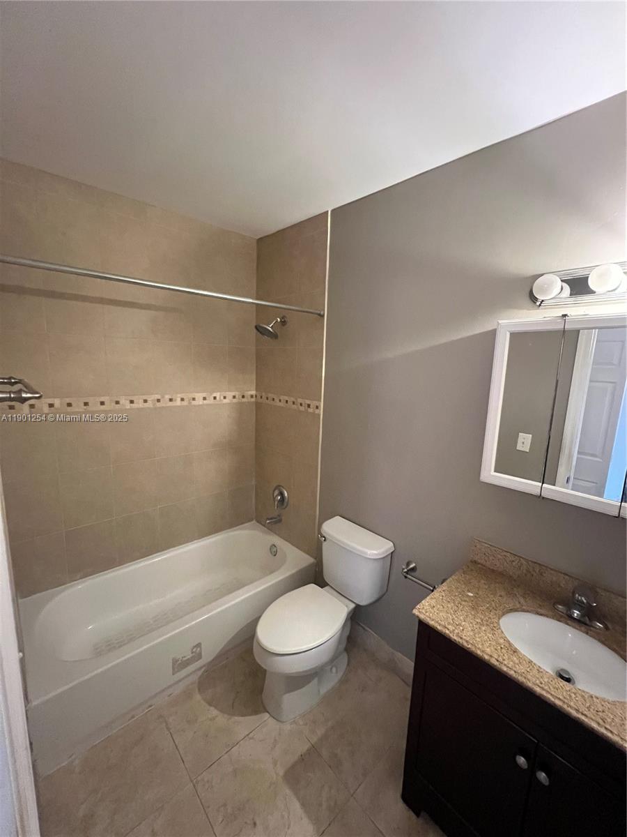 VILLAGIO AT PALMETTO BAY - Residential Lease